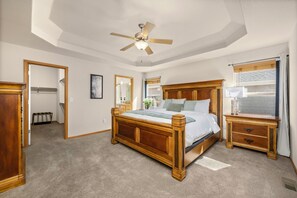 House, Multiple Beds, Patio, Garden View (Cabin-Style Group Retreat) | 5 bedrooms, individually decorated, individually furnished, desk - Cabin-style Group Retreat Near Rmnp, Lakes & Golf (Loveland)