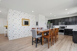 House, Multiple Beds, Patio, Garden View (Pelican Landing) | Dining - Pelican Landing Modern 3BD in Lakes at Centerra (Loveland)