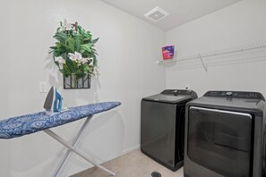 House, Multiple Beds, Patio, Garden View (Pelican Landing) | Laundry - Pelican Landing Modern 3BD in Lakes at Centerra (Loveland)