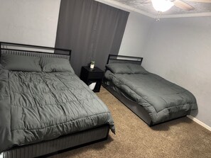 3 dormitorios, tabla de planchar con plancha, wifi y ropa de cama