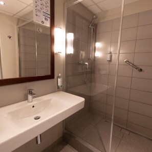 Bathroom - Novotel Olsztyn (Olsztyn)
