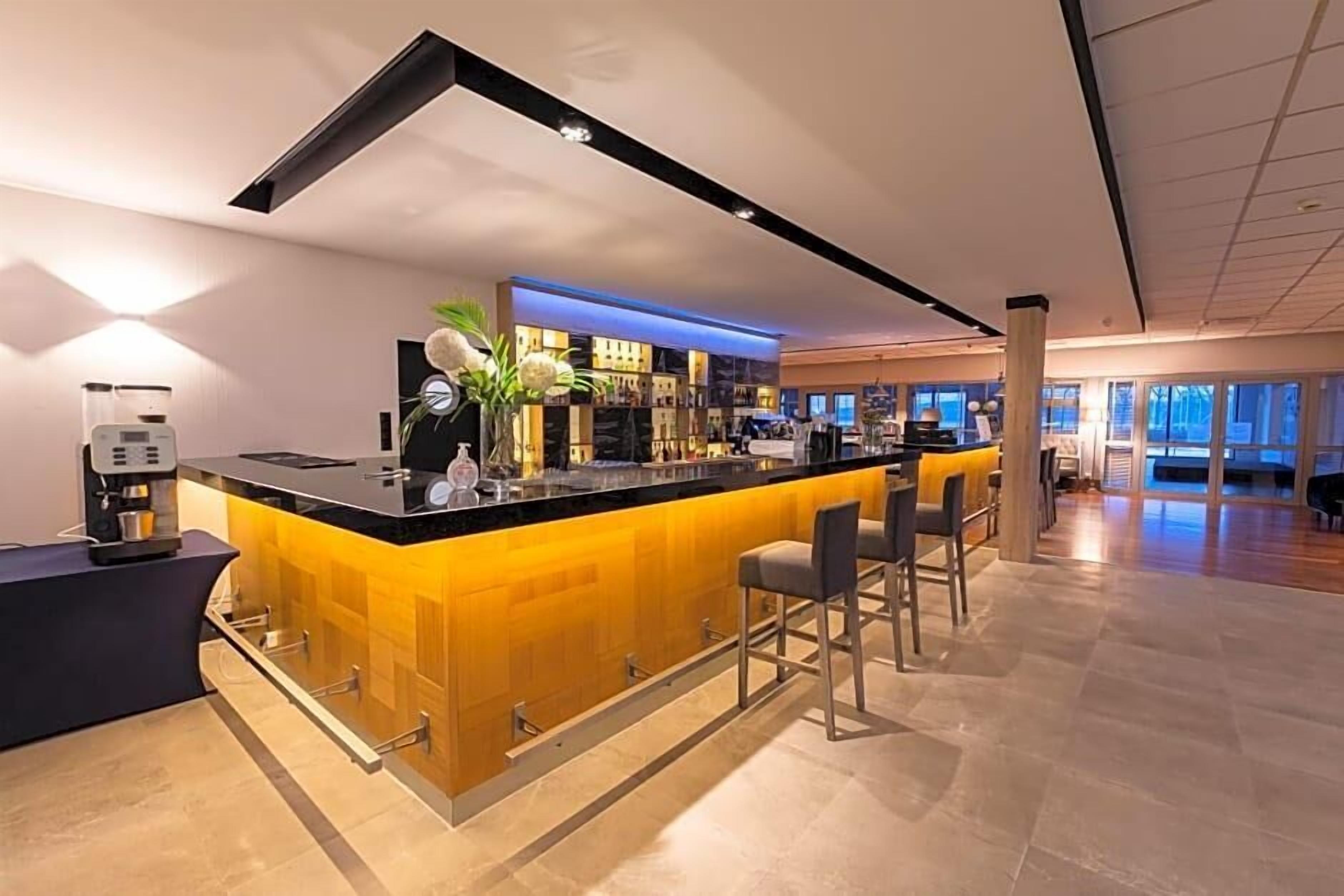 Bar (di hartanah)