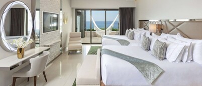 Modern 1-bedroom hotel suites in charming Cancun  Mexico