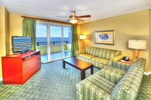 Living area - Ocean Walk Resort - 1 BD w/ Balcony April 8-12th (Daytona Beach)