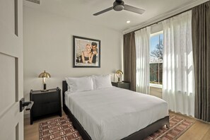 Room - Resort-Style 5BR Ensuites •Slps10 •Pool&Spa •Gated (Houston)