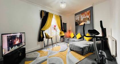 3 Bedrooms Apartment Self Check In Free Parking