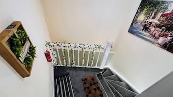 Căn hộ, 3 phòng ngủ, lò sưởi, quang cảnh vườn | Nội thất