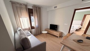 1 bedroom, iron/ironing board, WiFi, bed sheets - Apartment 1 bedr. Up to 4 persons AT4 (Santaliestra y San Quílez)