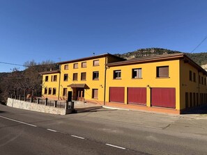 Esterni