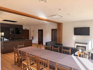 Dining - Apartment 1 bedr. Up to 4 pers. Complete kitchen (Santaliestra y San Quílez)