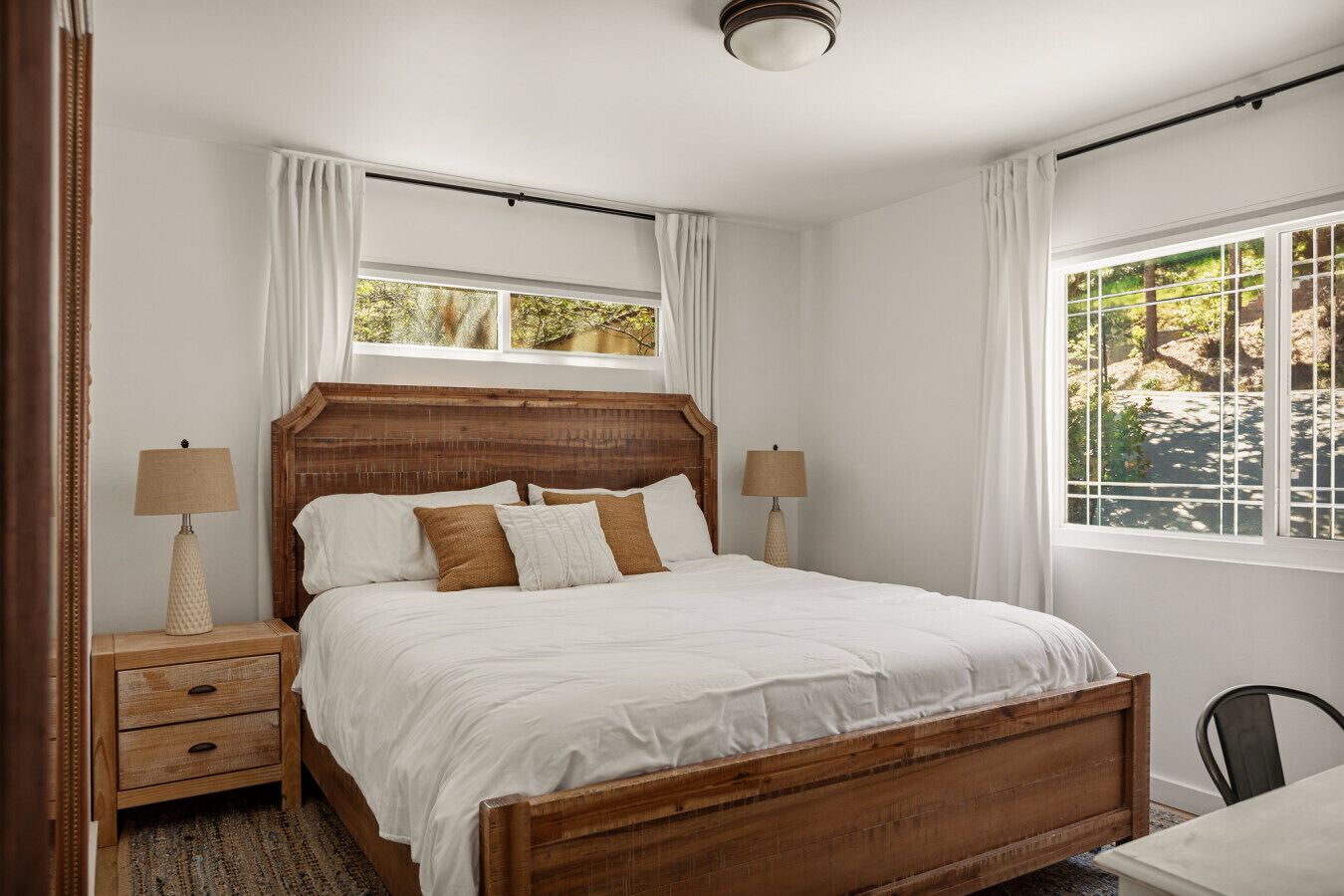 4 bedrooms, desk, free WiFi, bed sheets