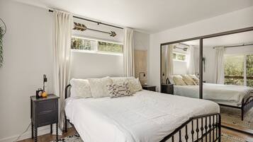 4 quartos, escrivaninha, Wi-Fi de cortesia, roupa de cama