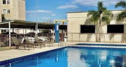 Your comfort guaranteed near the airport.