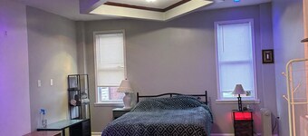 Cozy 2-bedroom house in enjoyable Philadelphia w AC near St.Christopher Hospital