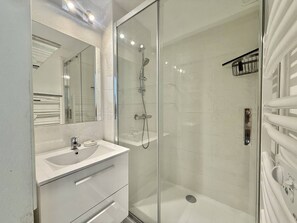 Bathroom - CAP D'AGDE - Plage Richelieu // Réf 0163 (CAP D'AGDE)
