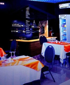 Dining - Premium HOTEL (Douala)