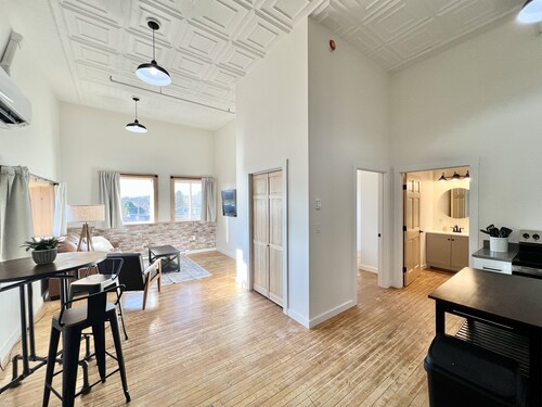 ParkView Loft | 1BR with ATV Trail Access + Wi-Fi & Parking