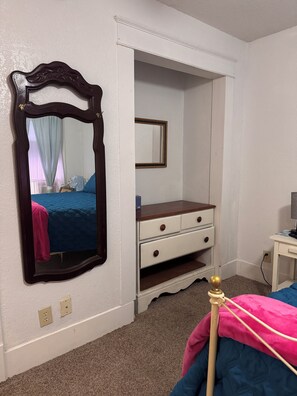 1 Schlafzimmer, Bügeleisen/Bügelbrett, kostenloses WLAN, Bettwäsche