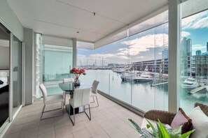 Dining - Waterfront Marina Retreat – Pool, Gym & Parking (Auckland City)