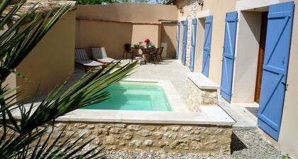 Tranquil 2-bedroom cottage in cool Montels for a relaxing stay