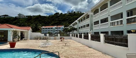 アパートメント バルコニー マウンテンビュー | プール