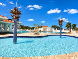 2 piscinas al aire libre