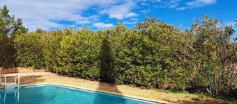 Les Plaines detached house with private pool