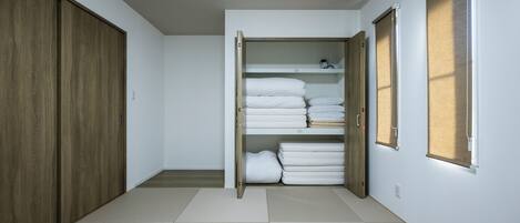 Comfort Villa, 2 Bedrooms, Sea View | Interior