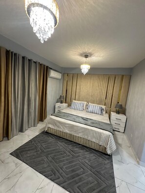 3 bedrooms, WiFi, bed sheets - Luxurious three-bedroom apartment with private jacuzzi area (Santo Domingo este)