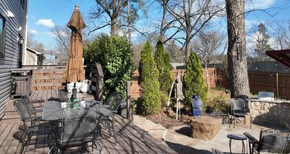 Spacious Knoxville Retreat, Sleeps 7, Fire Pit