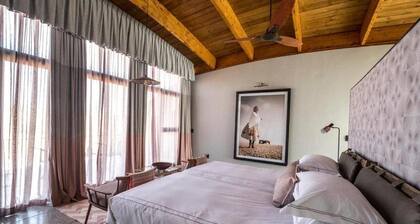 The Desert Grace, Gondwana Collection Namibia (pty