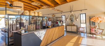 The Desert Grace, Gondwana Collection Namibia (pty