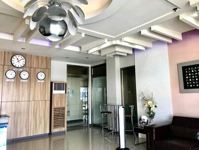 La Chambre No. 1 - Condo Studio beside a mall - HIGH SPEED INTERNET