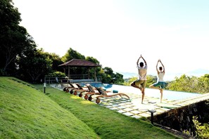 Pool - Kandy Knightsdale Villa (Menikhinna)