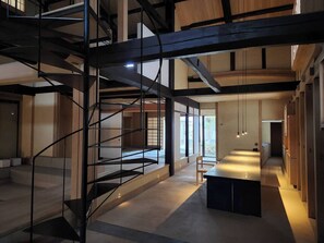 Interior - onne (Uchiko)