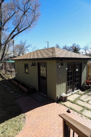 Exterior - Newly renovated 4-bedroom house in Shooks Run Neighborhood (Colorado Springs)