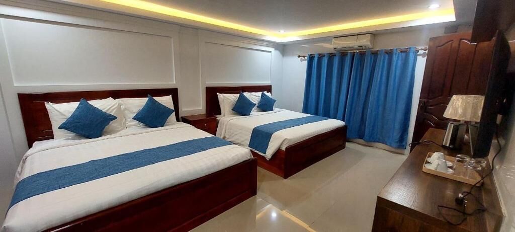 Familienzimmer, Terrasse, Stadtblick