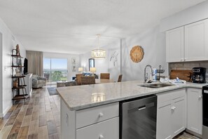 Interior - Gulf Front 2/2 Flash sale 3rd floor unit PPE6311 (Gulf Shores)