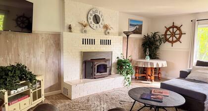 Serene 5-bedroom house in Bodega Bay perfect for family getaways