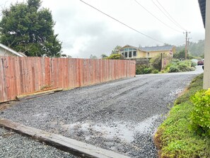 Property grounds - Serene 5-bedroom house in Bodega Bay perfect for family getaways (Bodega Bay)