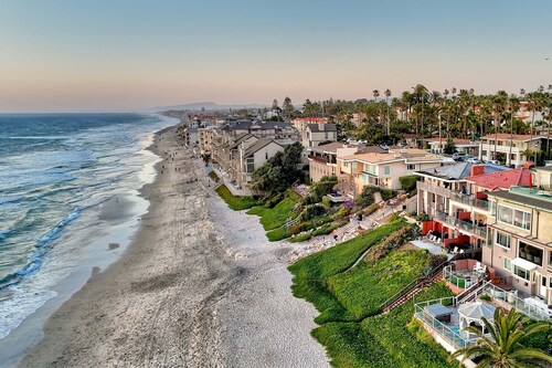 Oceanfront Condo | Private Balcony | Beach Access | Sunset Views