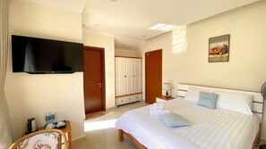 Villa, vue sur la colline | Bureau, accès au Wi-Fi (inclus)