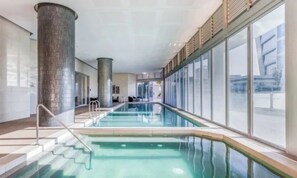 Pool - Hiltons Ocean Crown 49 (Surfers Paradise)