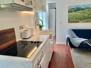 Private kitchen - Peaceful Brighton Studio Near Beach & Cafés (Brighton)