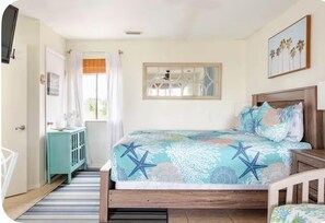 3 slaapkamers, een strijkplank/strijkijzer, wifi, beddengoed
