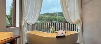 THE COTTAGE HO TRAM HILLS