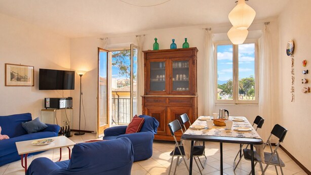 Unclassified image, 1 of 12, button - Gioia Apartment, three-room flat in the heart of the pedestrianised centre of Marina di Campo, 150 m (Campo nell'Elba)