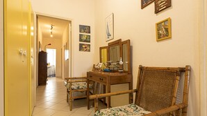 Unclassified image, 2 of 12, button - Gioia Apartment, three-room flat in the heart of the pedestrianised centre of Marina di Campo, 150 m (Campo nell'Elba)