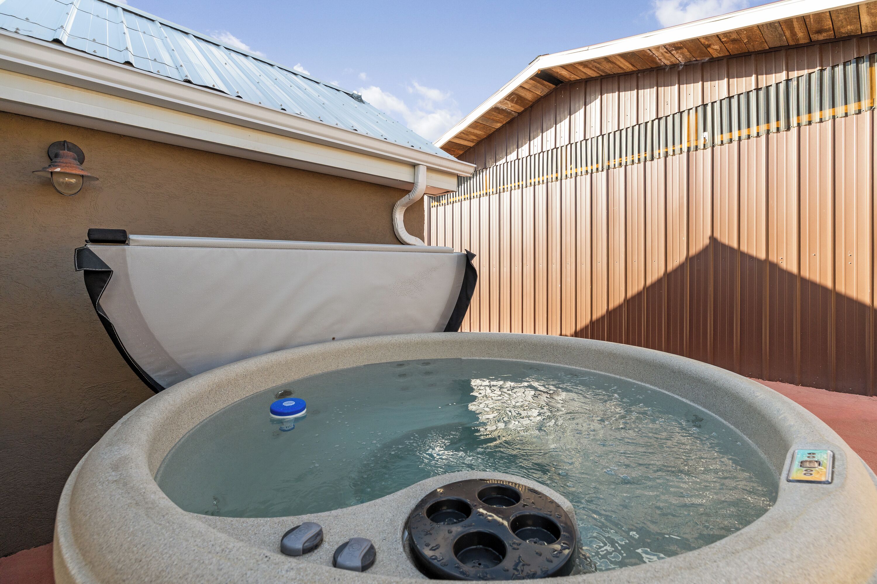 Bain à remous extérieur