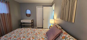 Room - Perfect 4-bedroom house in Lakewood (Lakewood)